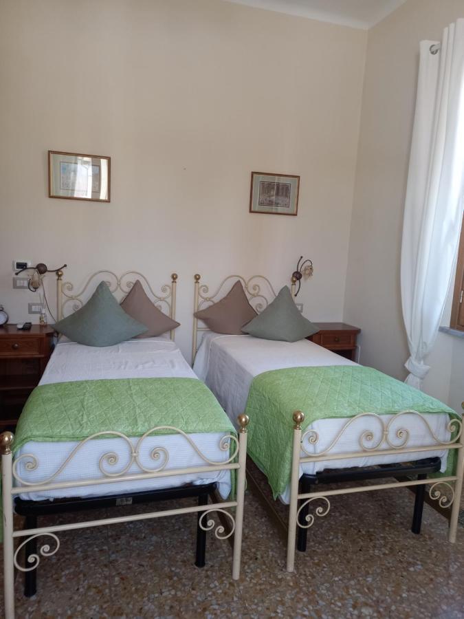 BnB Villa Melany vicino Centro Lucca Esterno foto