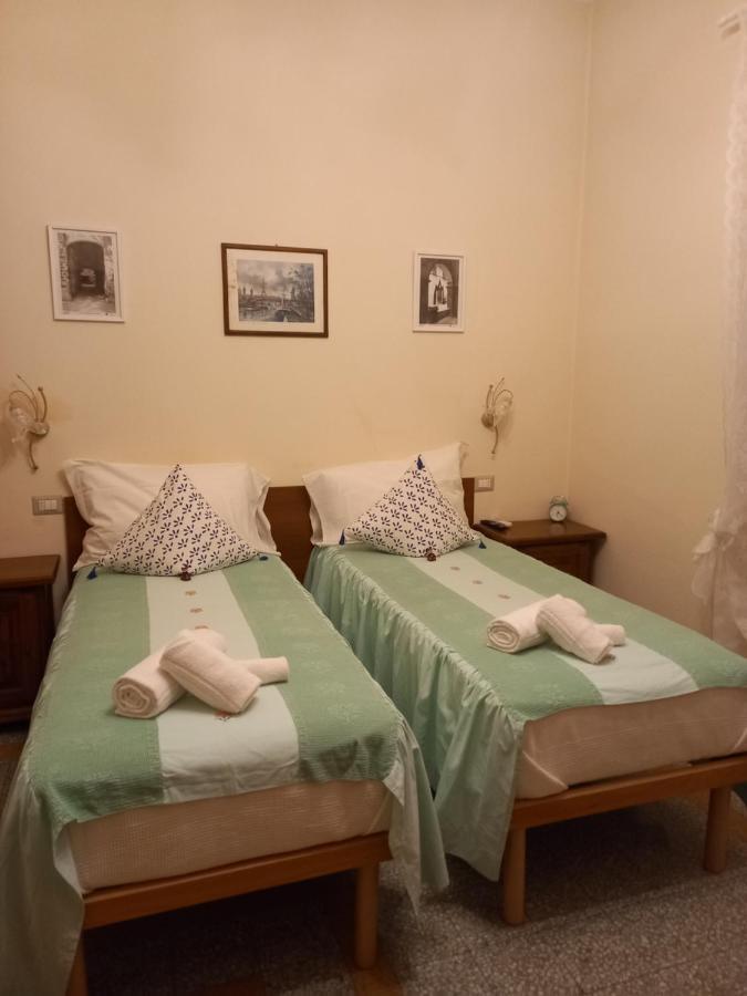 BnB Villa Melany vicino Centro Lucca Esterno foto