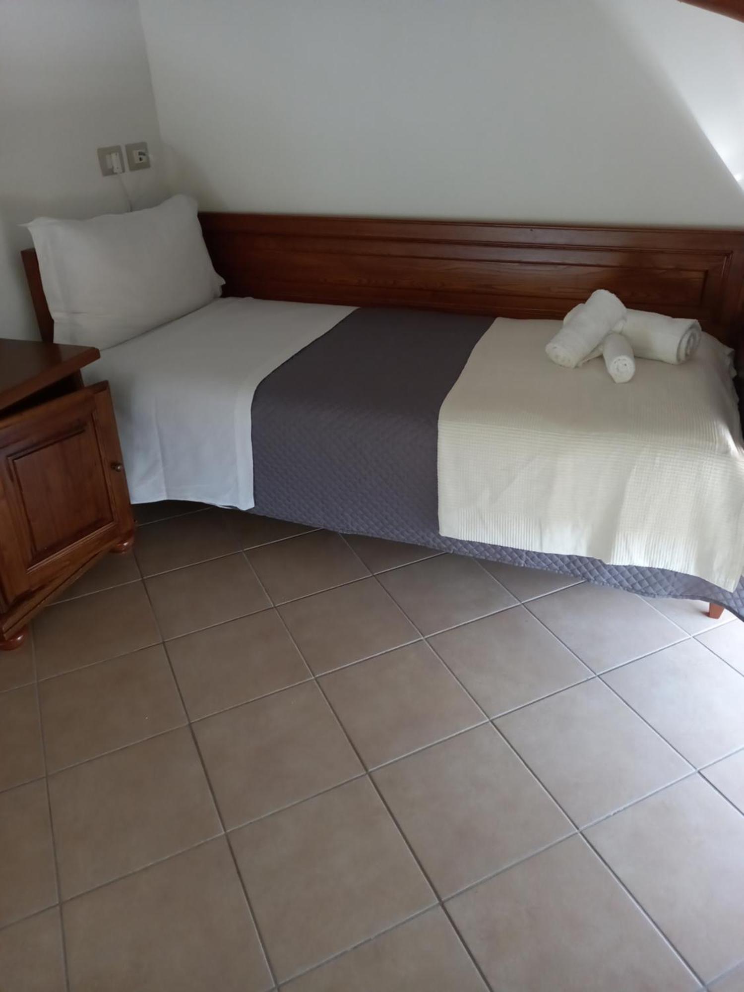 BnB Villa Melany vicino Centro Lucca Camera foto