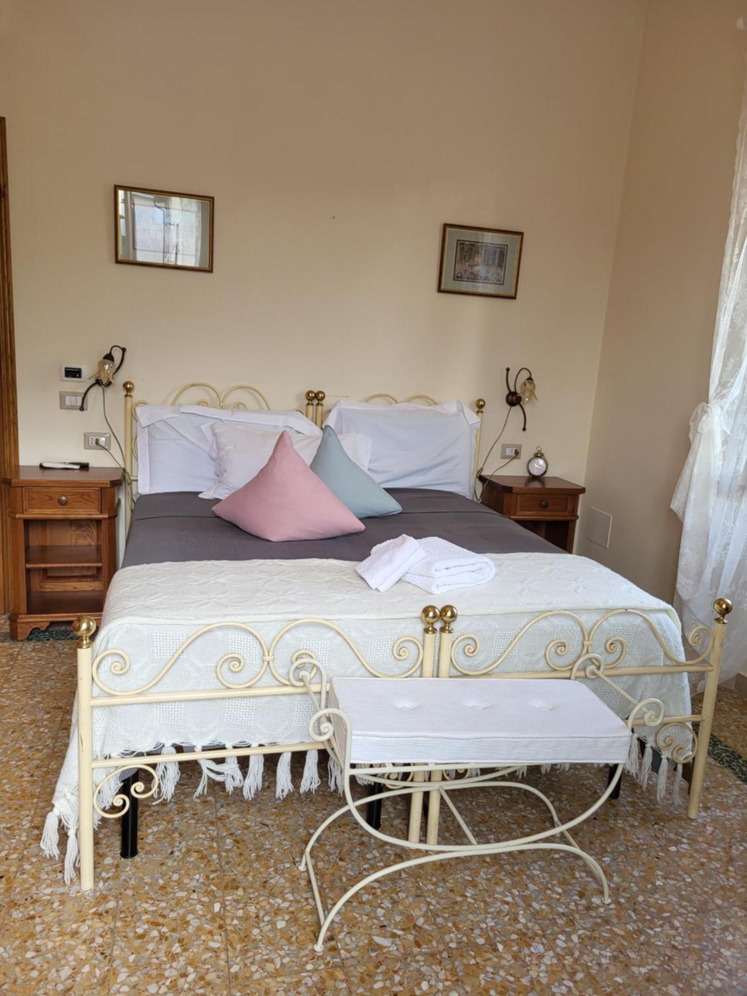 BnB Villa Melany vicino Centro Lucca Esterno foto
